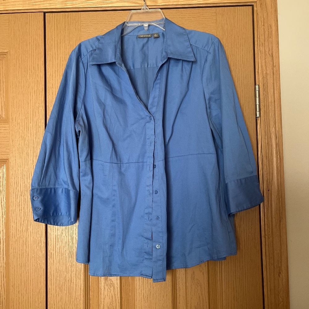 Apt 9 button up